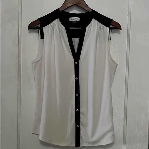 Calvin Klein Sleeveless White and Black Blouse with Mandarin Collar - Picture 6 of 6